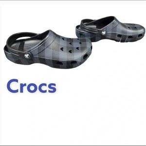 2021 Disney Parks Halloween Black Plaid Mickey CROCS Mens 10 Women 12